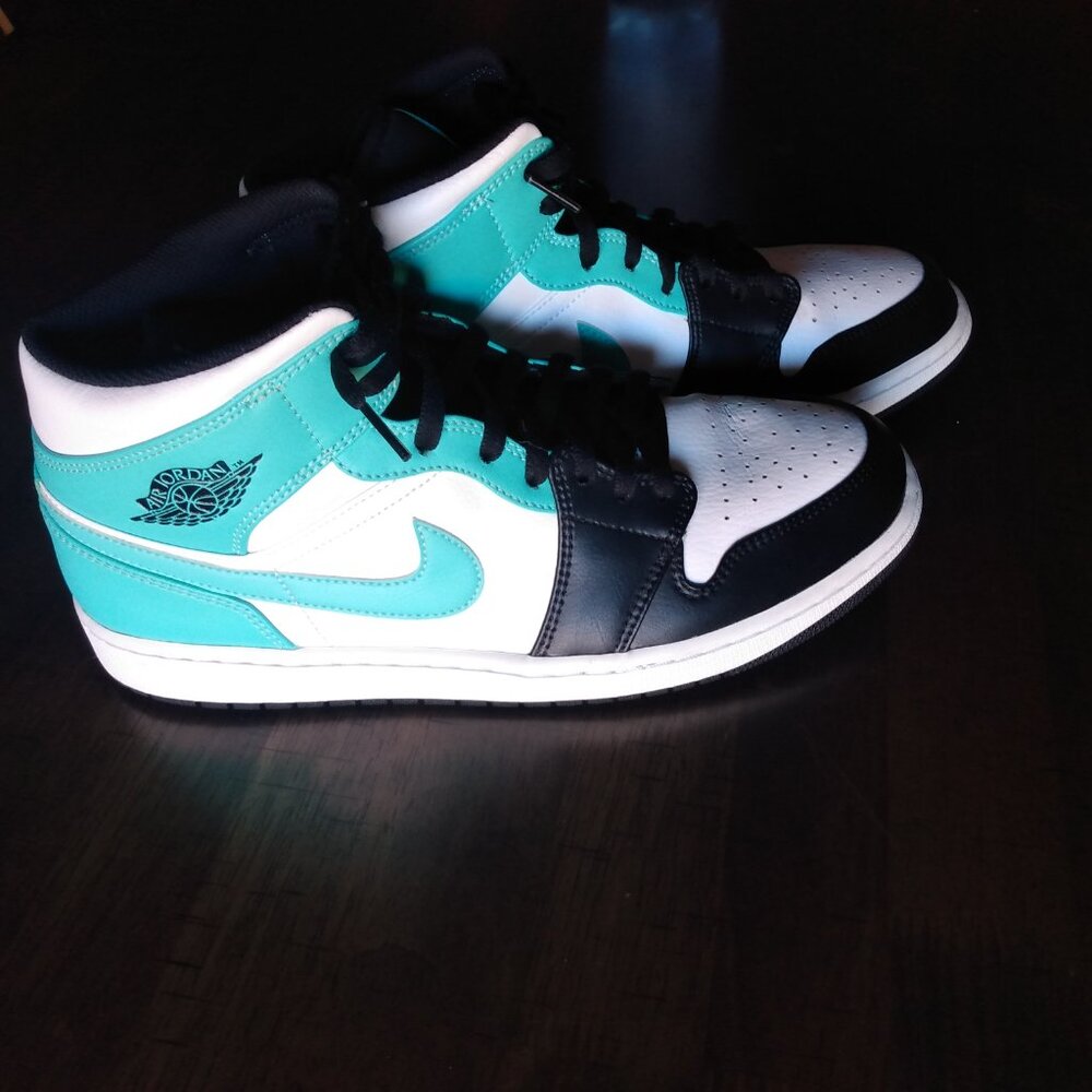 Air Jordan 1 Retro Mid Tropical Twist - Picture 5 of 5